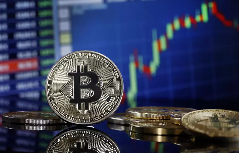 Bitcoin bate recorde de US$ 75 mil dólares